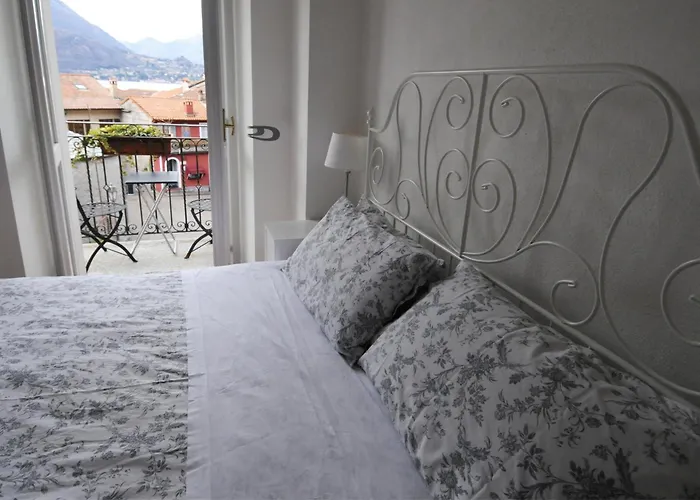 Casa San Giorgio Nocleg ze śniadaniem Varenna